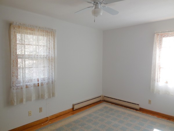 189 Mashapaug Road Holland, MA 01521 - Photo 9 of 30