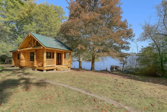 $349,900 | N8002 County Road A, Milford, WI 53094