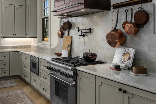 $30,000 | 3728 West End Avenue, Nashville, TN 37205