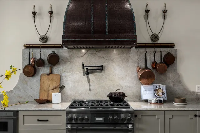 $30,000 | 3728 West End Avenue, Nashville, TN 37205