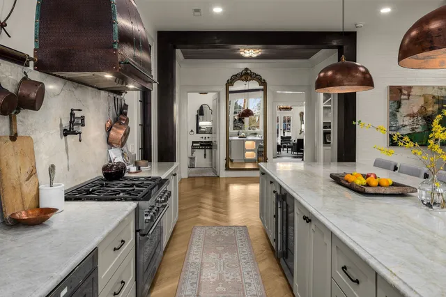 $30,000 | 3728 West End Avenue, Nashville, TN 37205