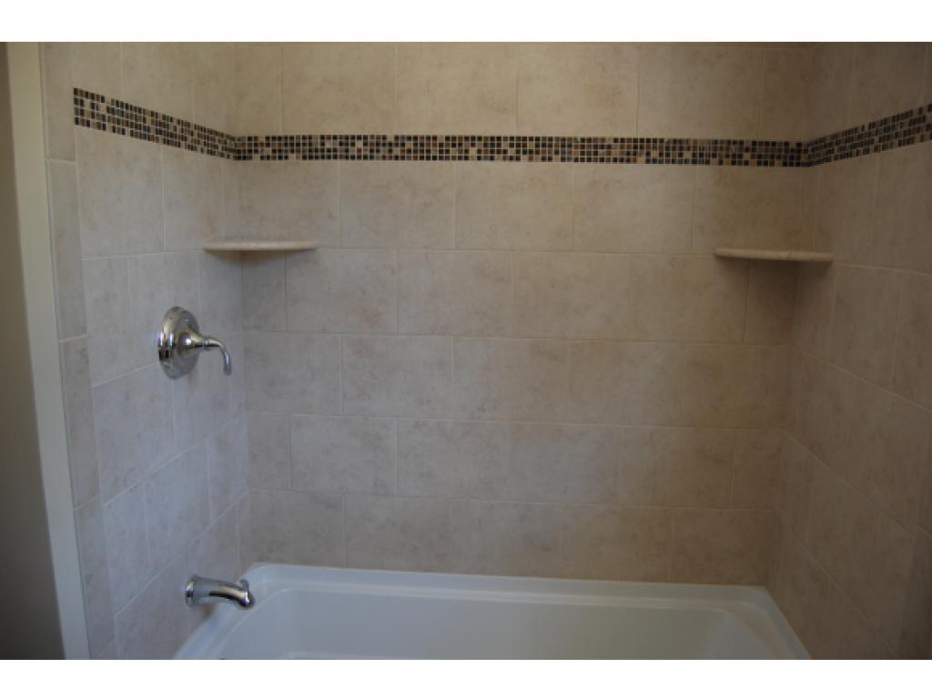 17 B Bowers Road Derry, NH 03038 - Photo 12 of 16