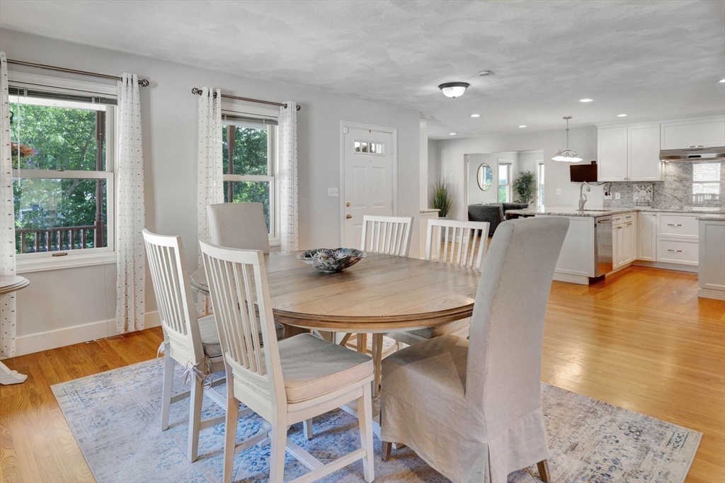 6 Roosevelt Road Wakefield, MA 01880 - Photo 19 of 31 Gallery Image 19