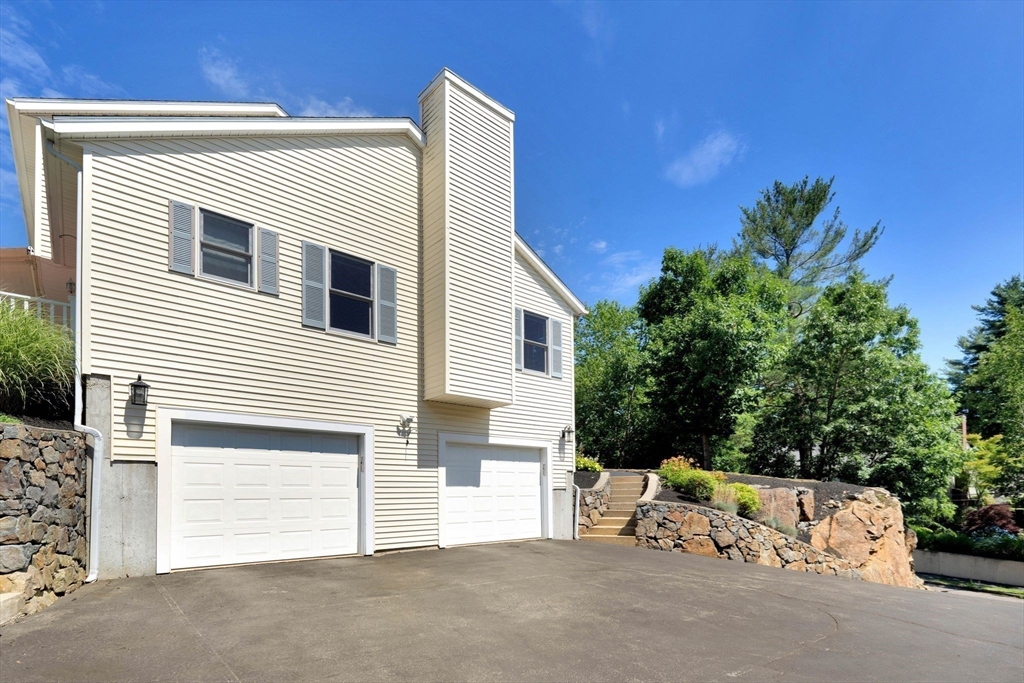 6 Roosevelt Road Wakefield, MA 01880 - Photo 4 of 31 Gallery Image 4