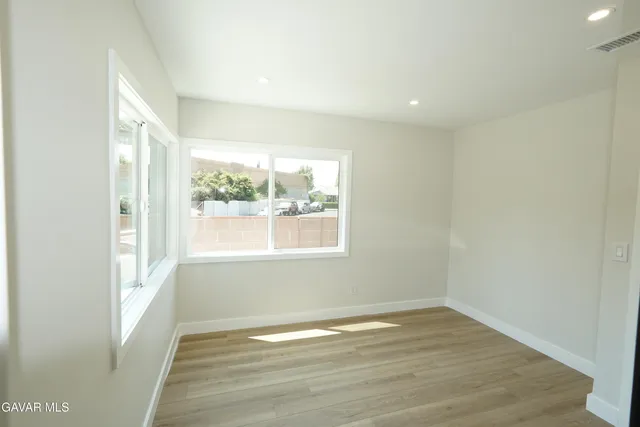 $979,900 | 10345 Blucher Avenue, Granada Hills, CA 91344