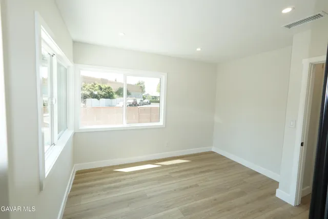 $979,900 | 10345 Blucher Avenue, Granada Hills, CA 91344