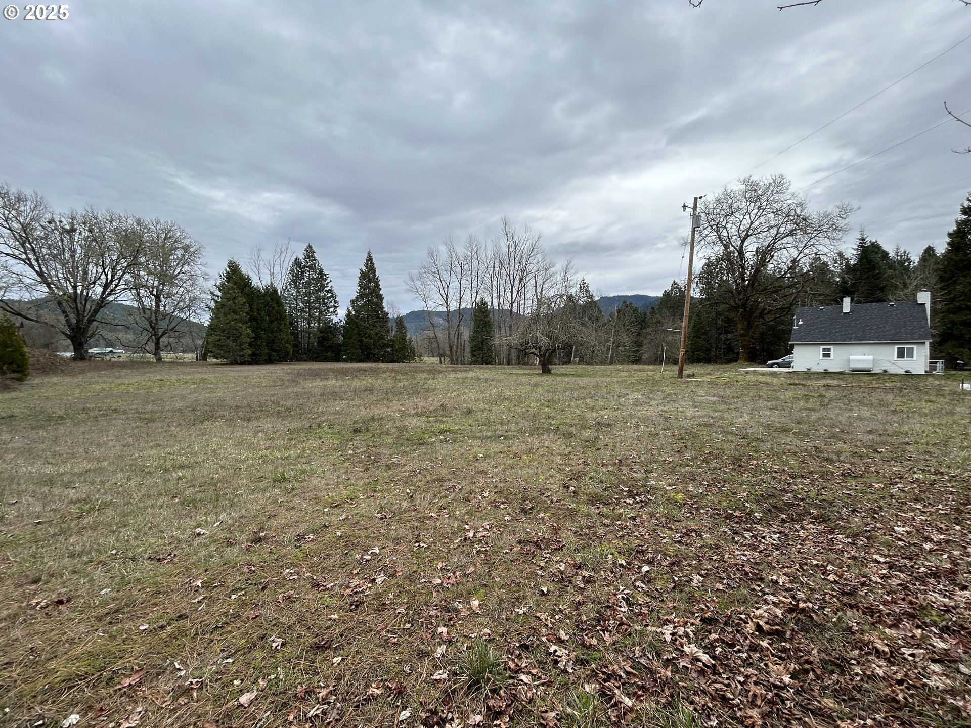 84 Barton Road Glendale, OR 97442 - Photo 16 of 25