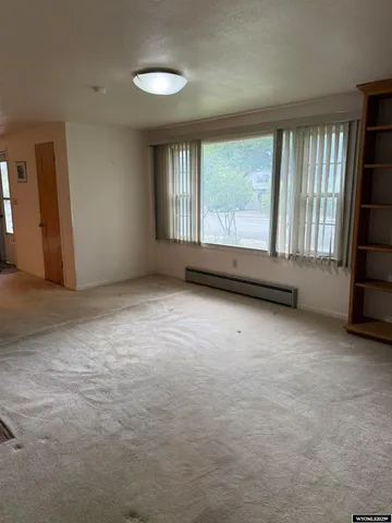 $290,000 | 314 South 2nd Street, Saratoga, WY 82331