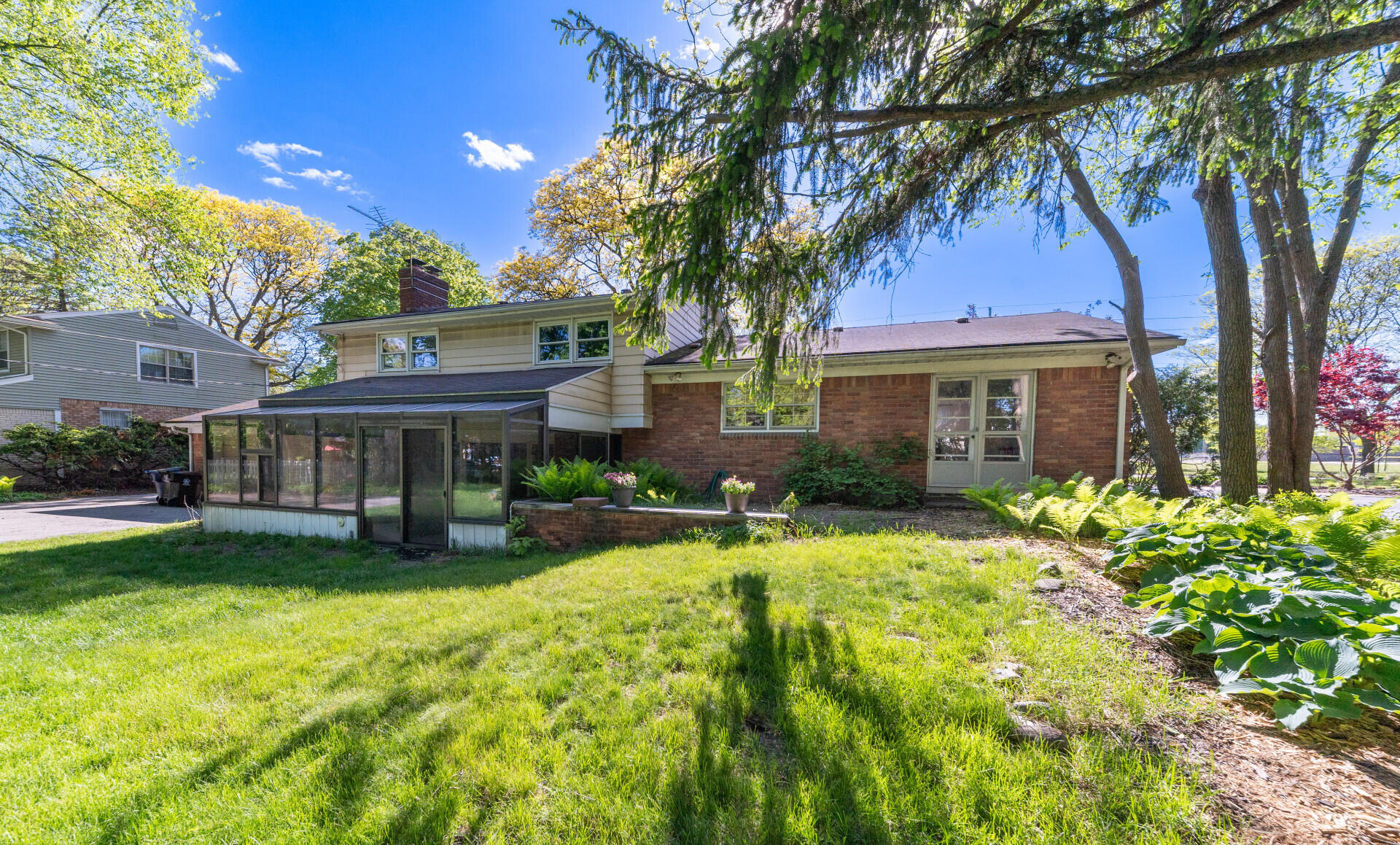 539 South Sheldon Road Plymouth, MI 48170 - Photo 2 of 54 New exterior photo two