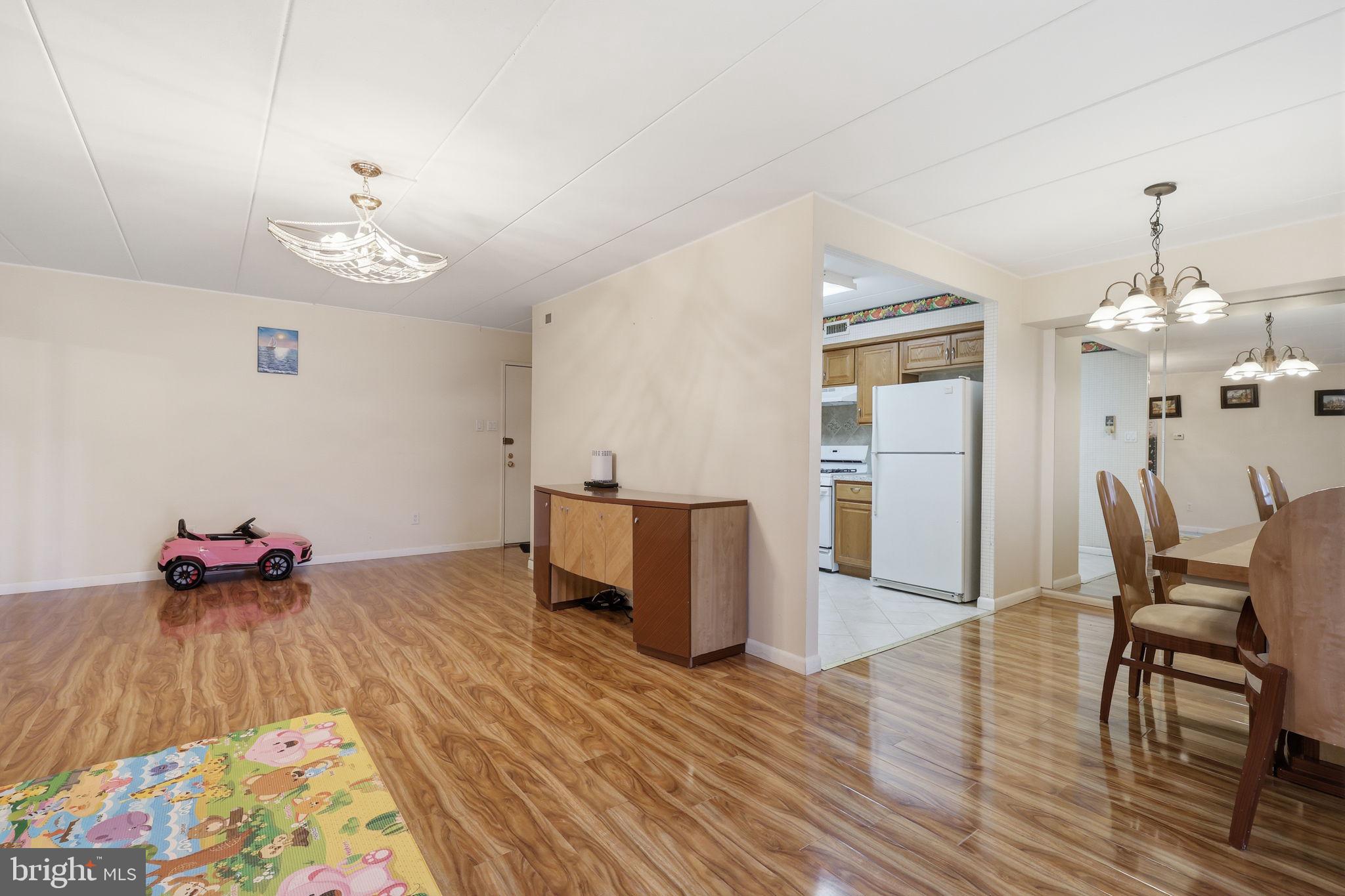 8910 Krewstown Road, Unit 118 Philadelphia, PA 19115 - Photo 2 of 20 Gallery Image 2