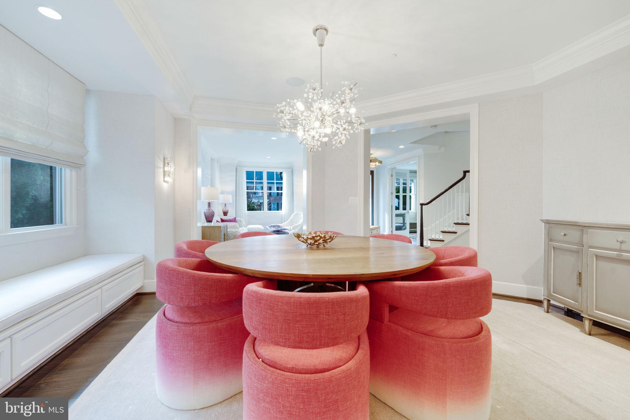 8505 Rayburn Road Bethesda, MD 20817 - Photo 12 of 49 a dining room with a table and chairs