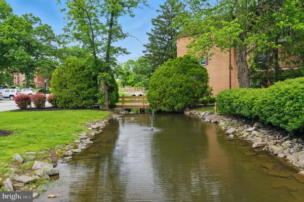a view of a lake with houses