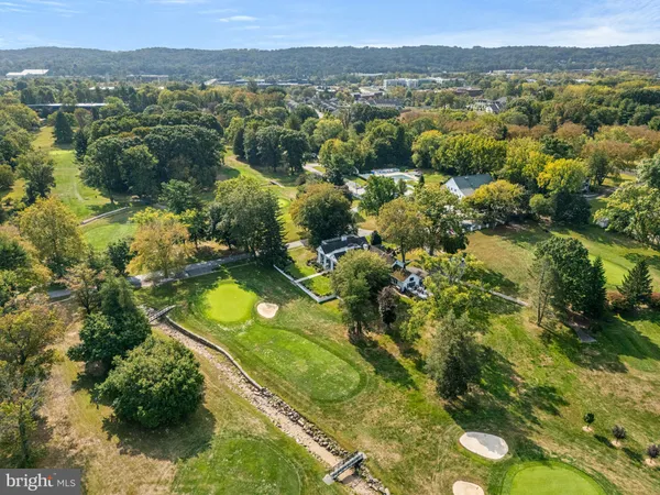 $285,000 | 356 Drummers Lane, Unit 356, Wayne, PA 19087