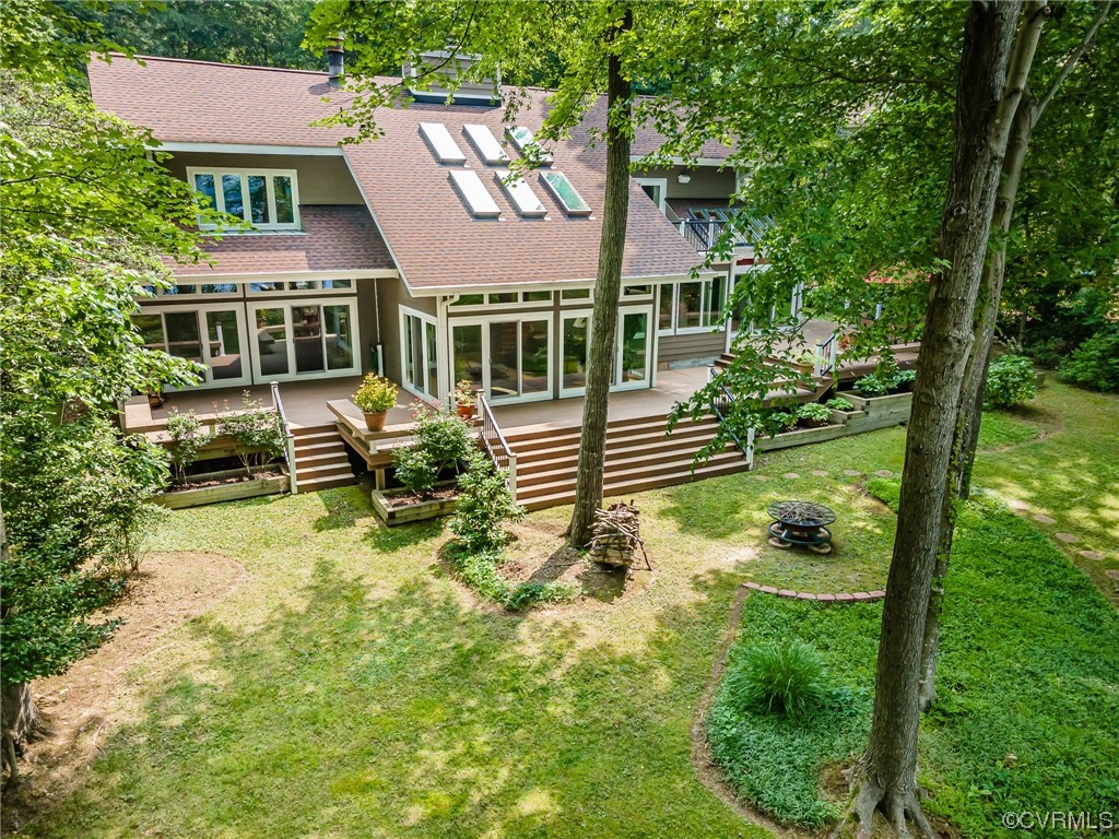 13714 Winterberry Ridge Midlothian, VA 23112 - Photo 38 of 49 a balcony with table and chairs