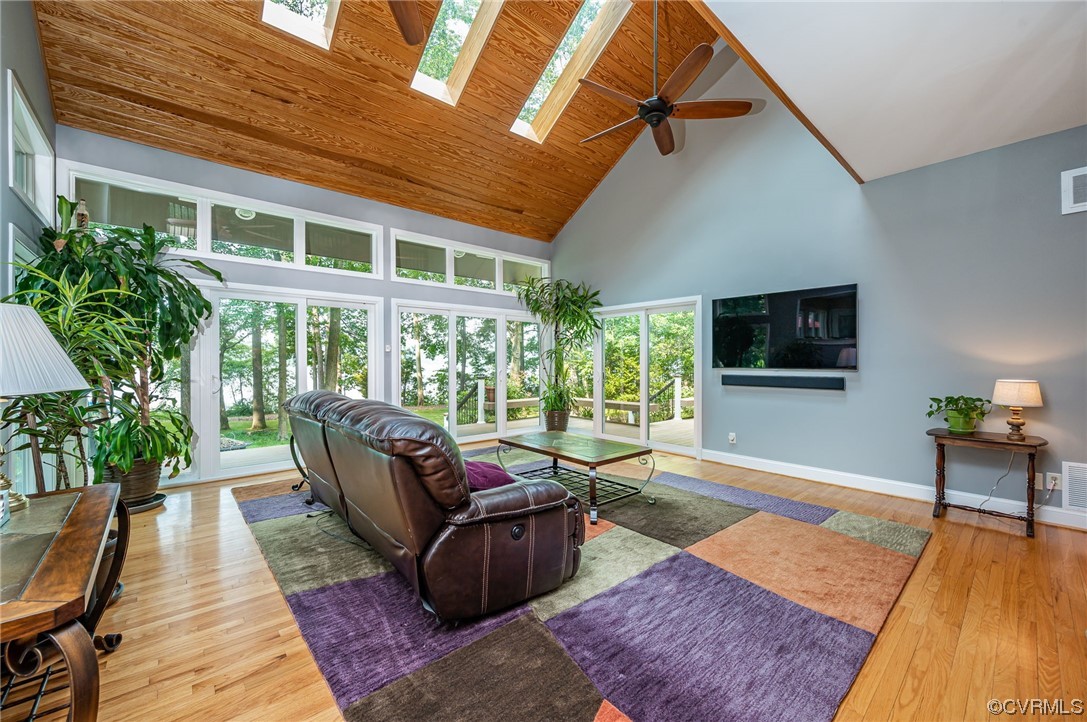 13714 Winterberry Ridge Midlothian, VA 23112 - Photo 5 of 49 a living room with furniture and a flat screen tv