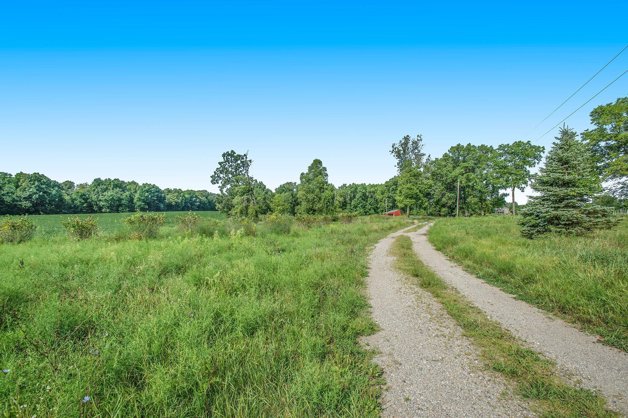2190 Dayton Road Galien, MI 49113 - Photo 10 of 17 2190 Dayton Rd drive