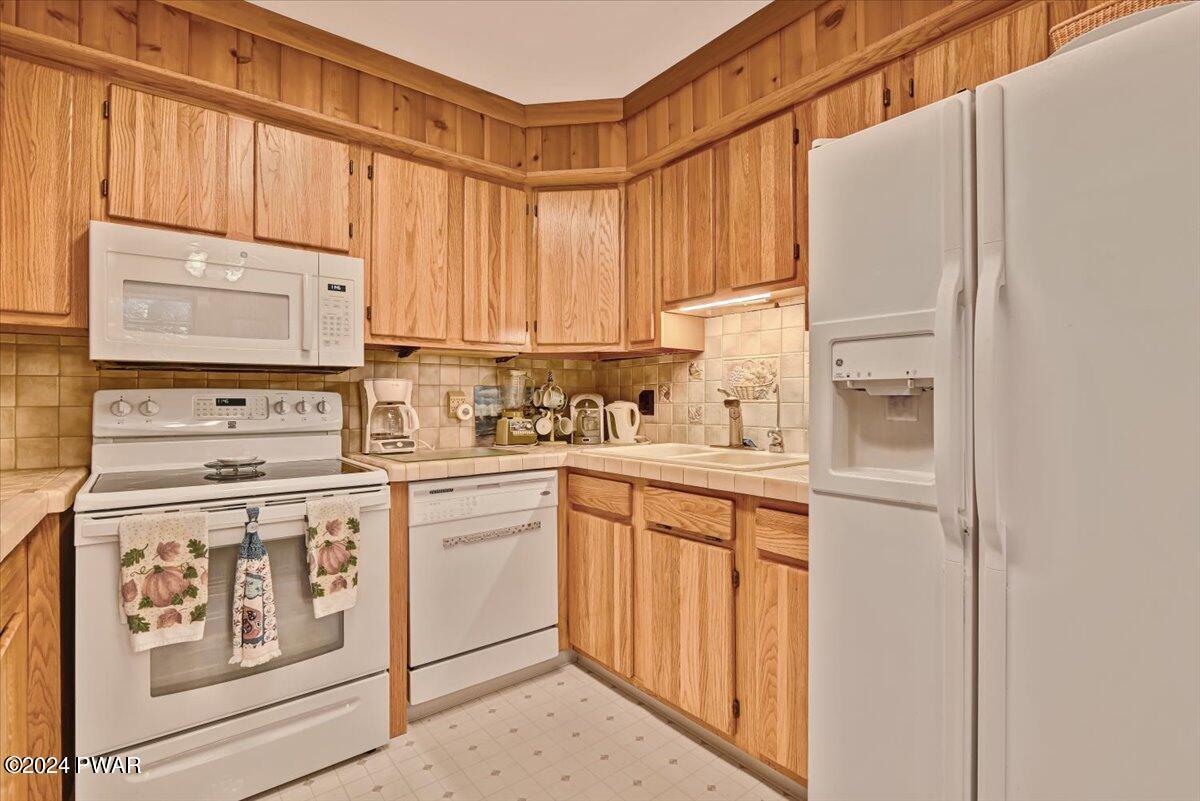 115 Deerfield Road Lake Ariel, PA 18436 - Photo 14 of 64