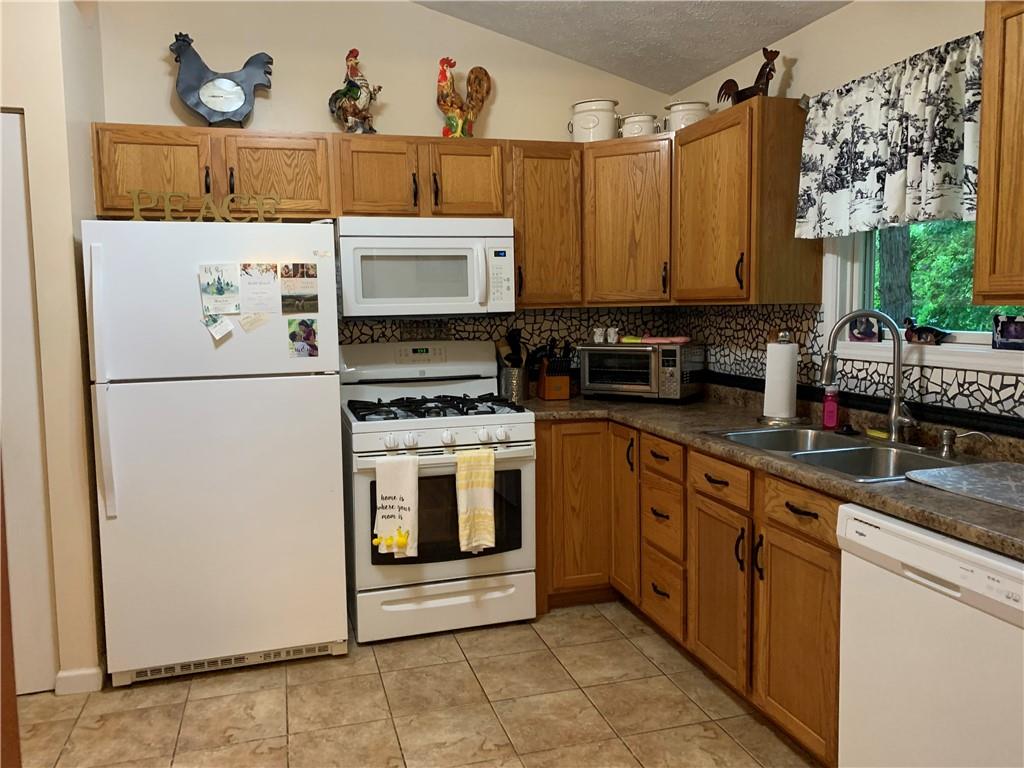 604 Slippery Rock Road Slippery Rock, PA 16057 - Photo 4 of 22 Gallery Image 4