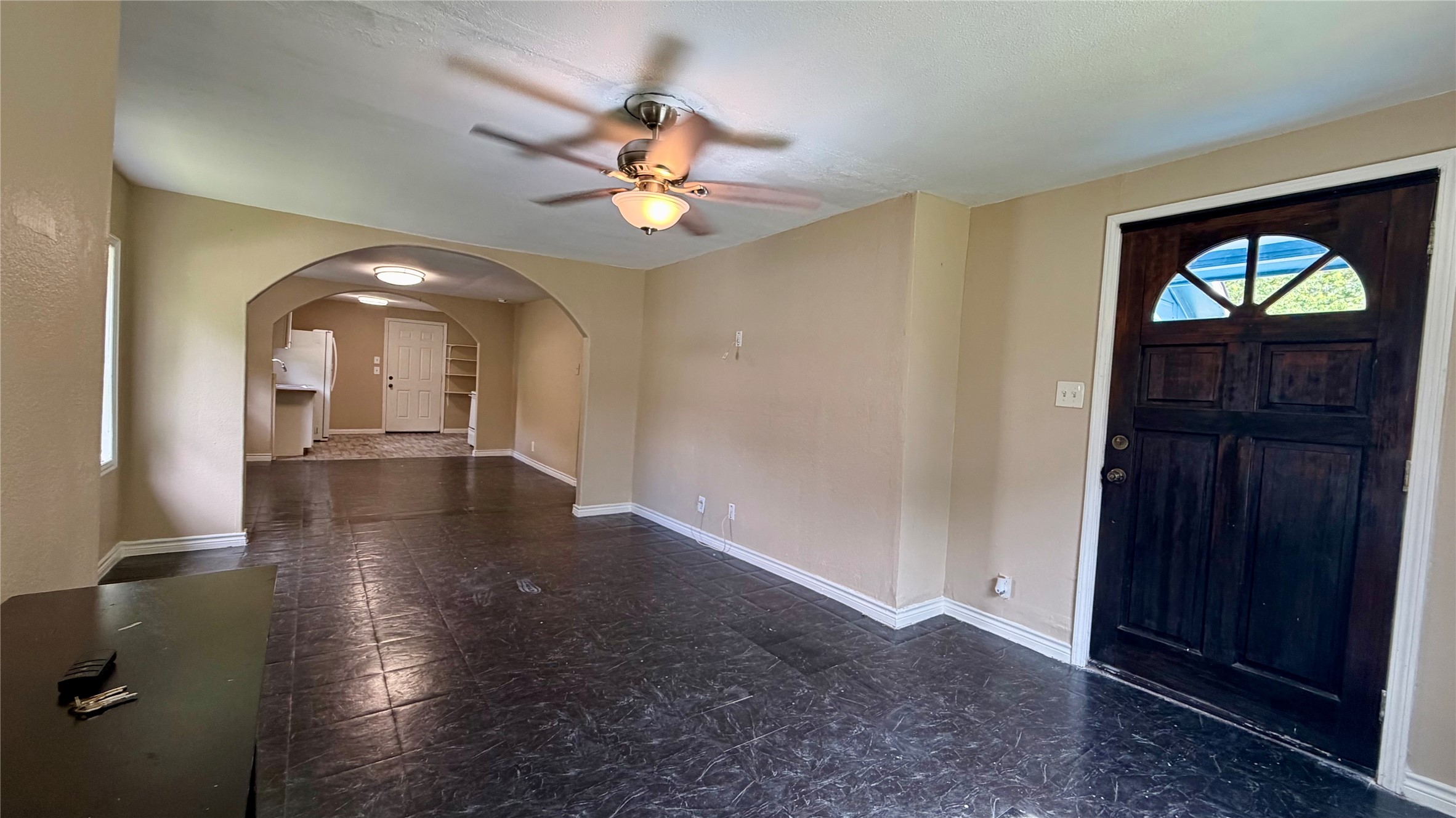 8116 Sandra Street Houston, TX 77016 - Photo 3 of 16 Living Area