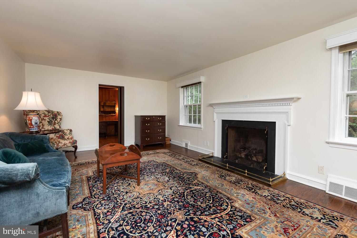 147 Fisher Road Jenkintown, PA 19046 - Photo 6 of 45 Living Room