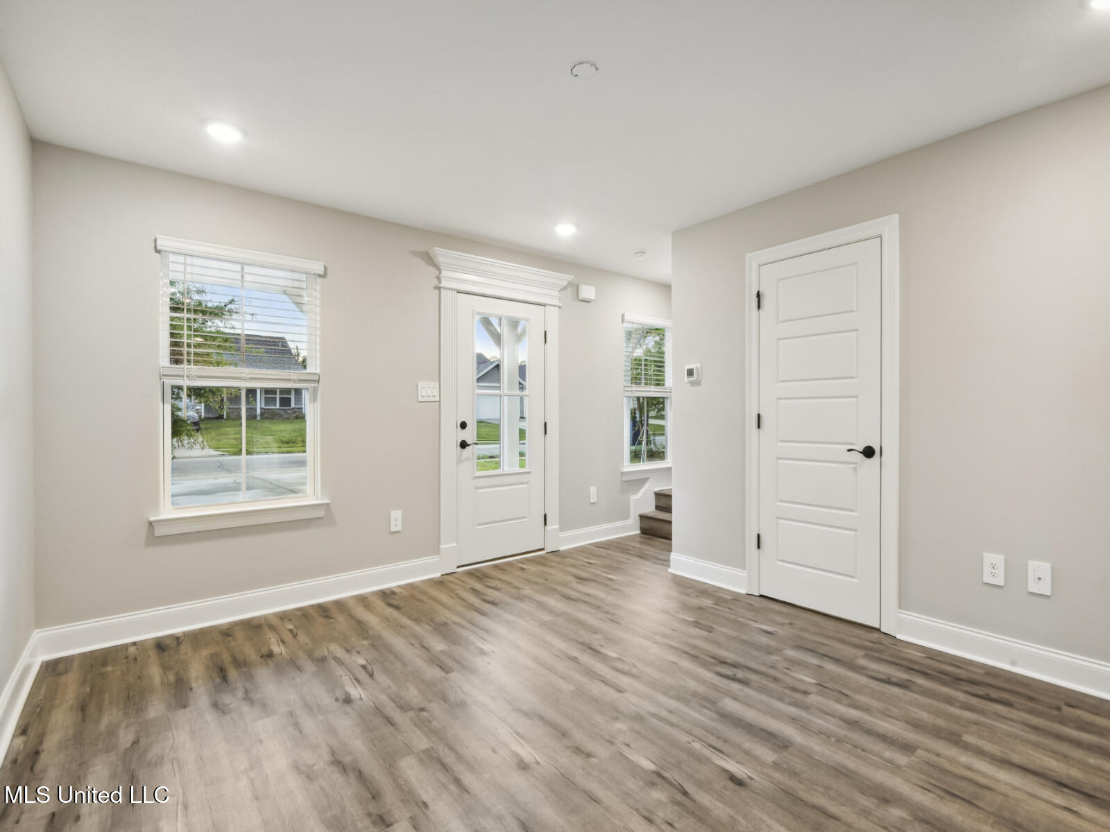 13532 Garland Road Ocean Springs, MS 39564 - Photo 11 of 13 Parker_P103_Living2