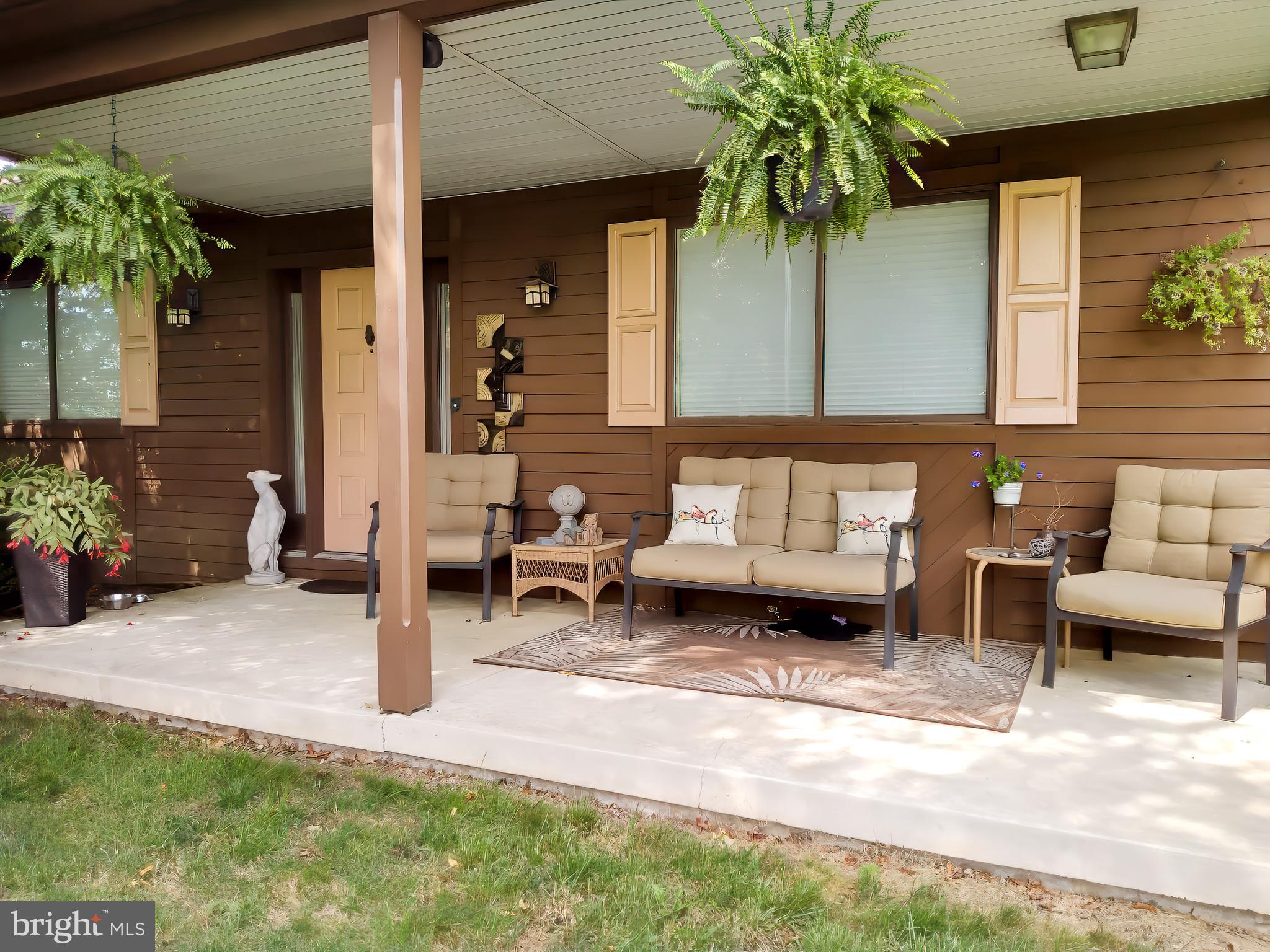 622 Shelley Court Lititz, PA 17543 - Photo 4 of 56