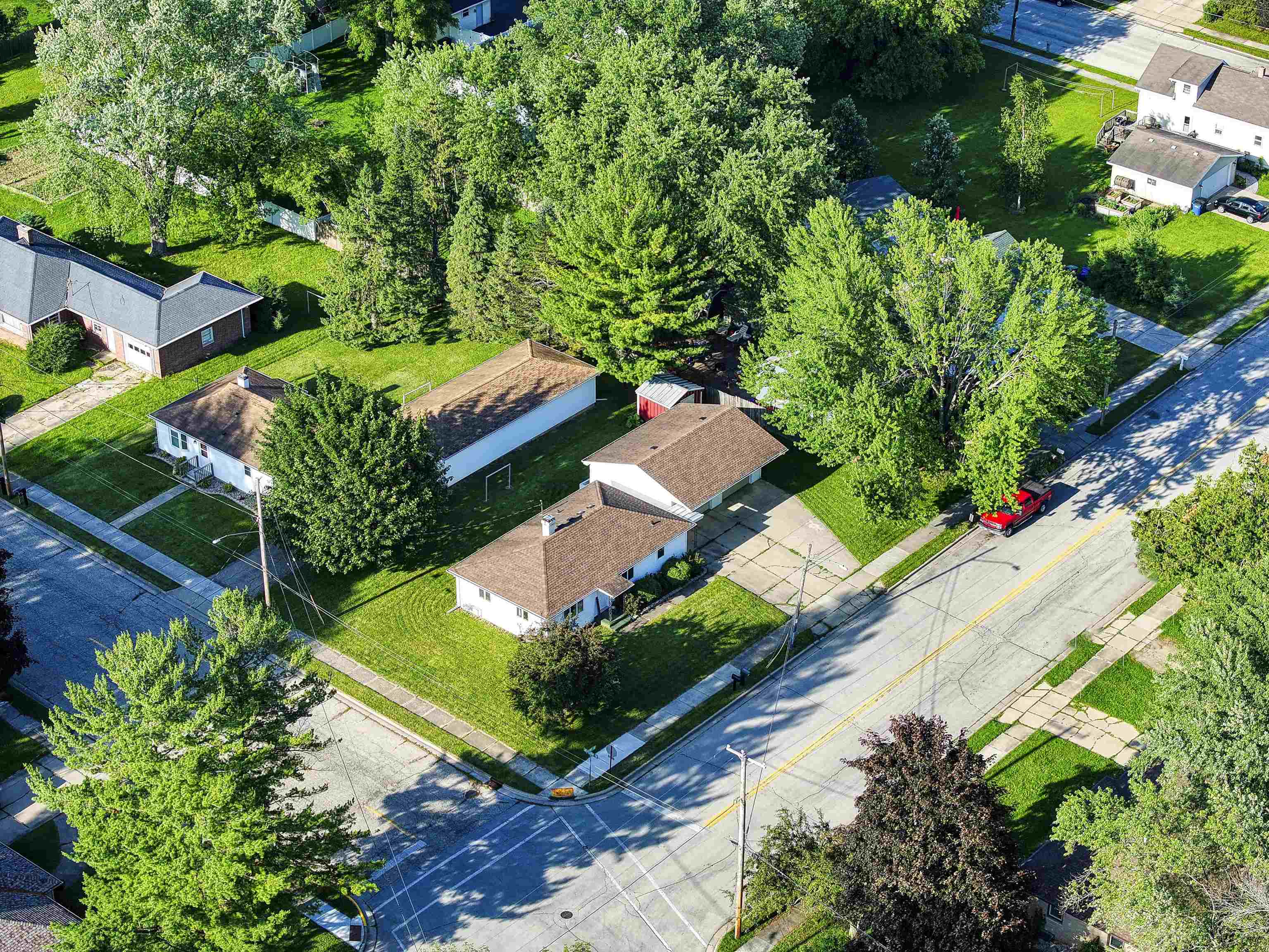 335 Front Street Pulaski, WI 54162 - Photo 37 of 40