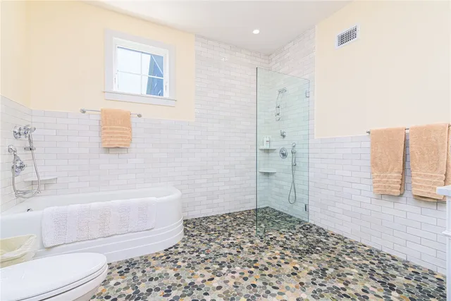 $8,500 | 953 Fort Getty Road, Jamestown, RI 02835