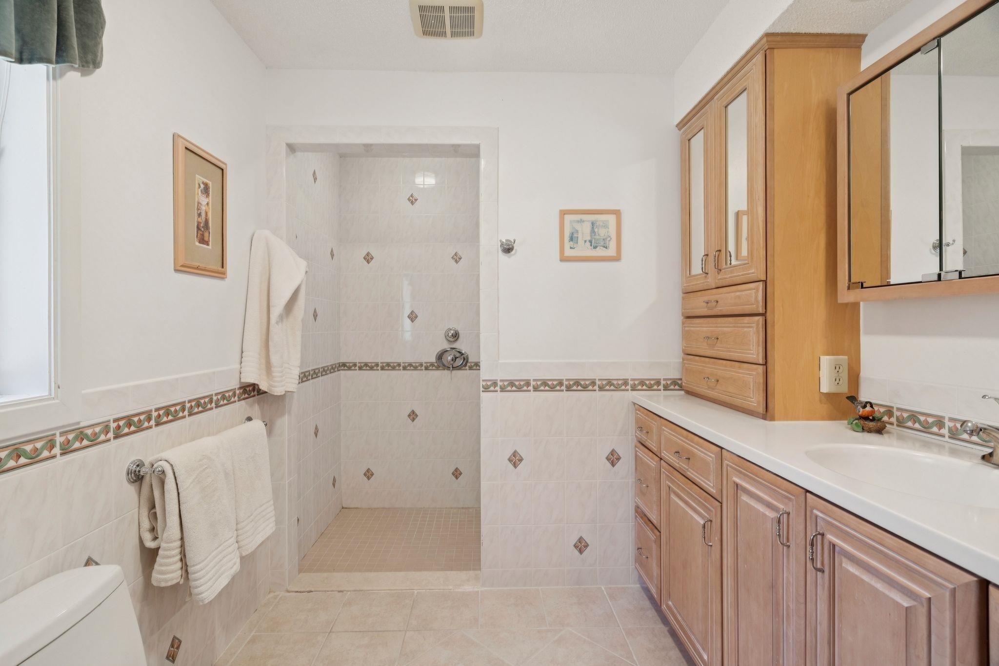 9 Umbrella Point Wolfeboro, NH 03894 - Photo 17 of 52