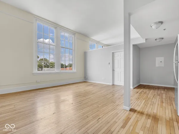 $1,025 | 315 2nd Street, Shelbyville, IN 46176