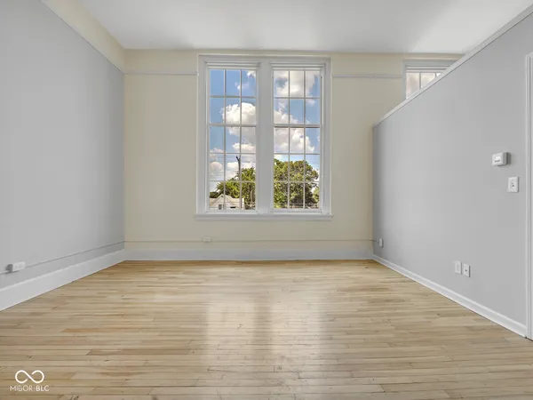 $1,025 | 315 2nd Street, Shelbyville, IN 46176