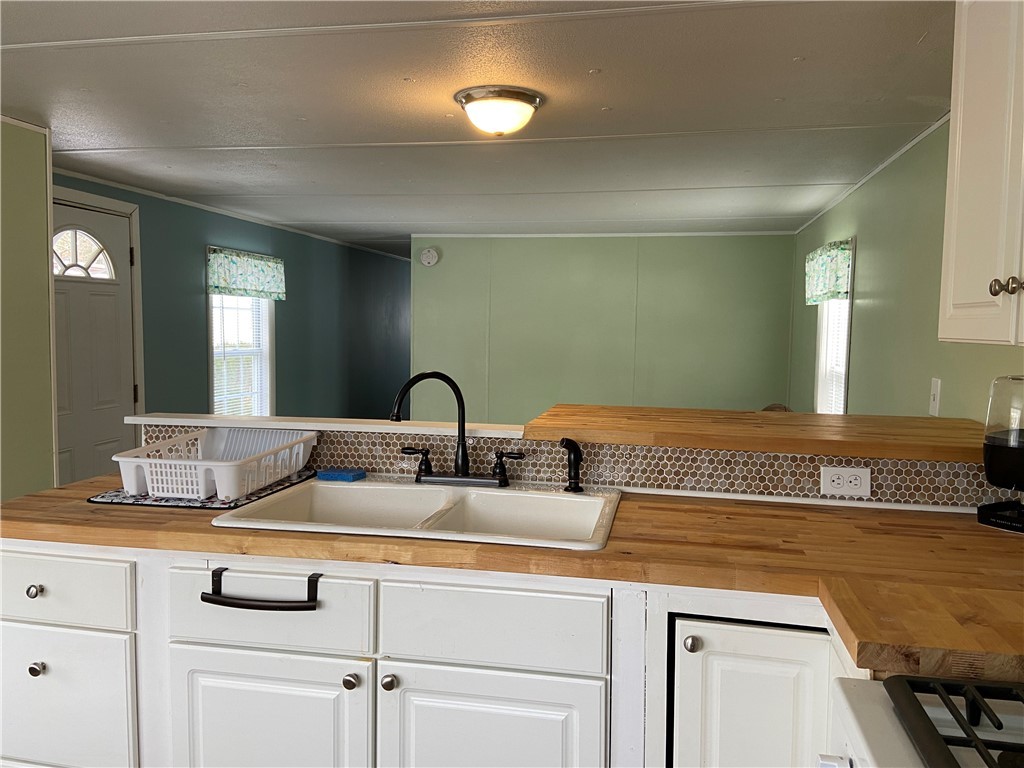 1 Ln 5 Coventry, RI 02816 - Photo 6 of 23 Gallery Image 6