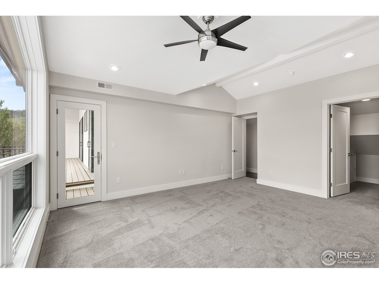 2800 10th Street Boulder, CO 80304 - Photo 31 of 40 a view of an empty room with a fireplace