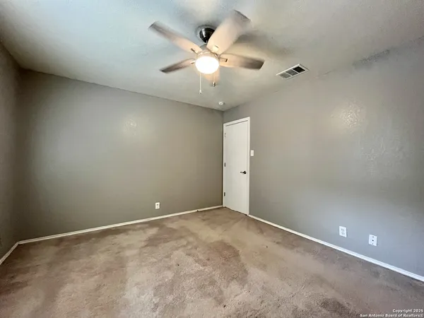 $1,495 | 10635 Shaenleaf, San Antonio, TX 78254