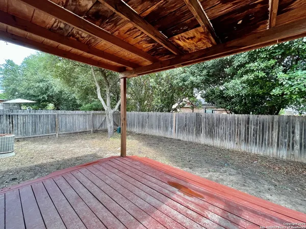 $1,495 | 10635 Shaenleaf, San Antonio, TX 78254