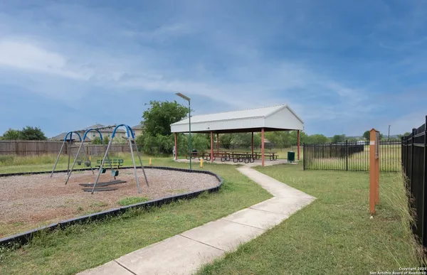 $1,495 | 10635 Shaenleaf, San Antonio, TX 78254
