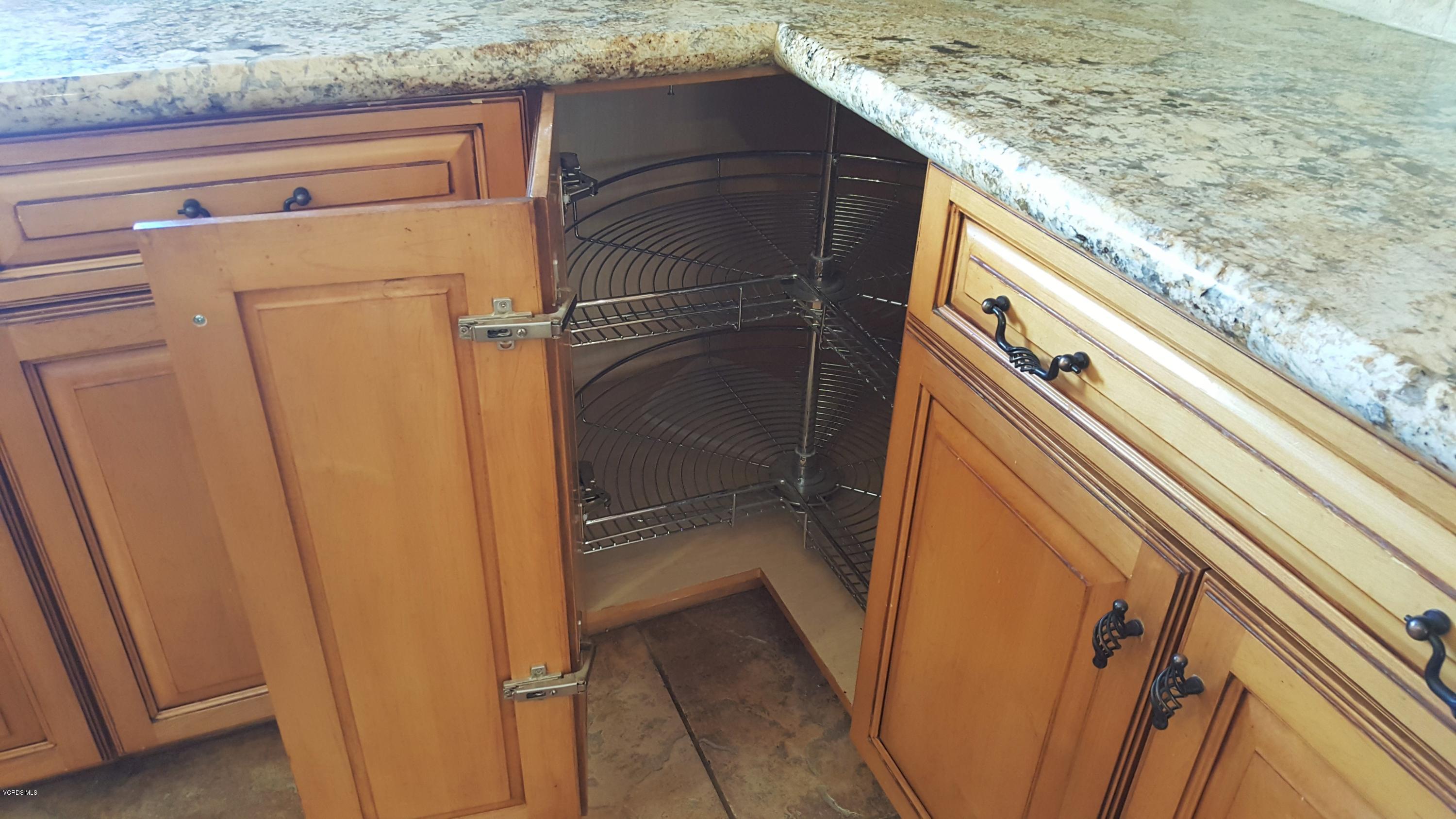 699 Appleton Road Simi Valley, CA 93065 - Photo 11 of 44 20190726_102347 (2)
