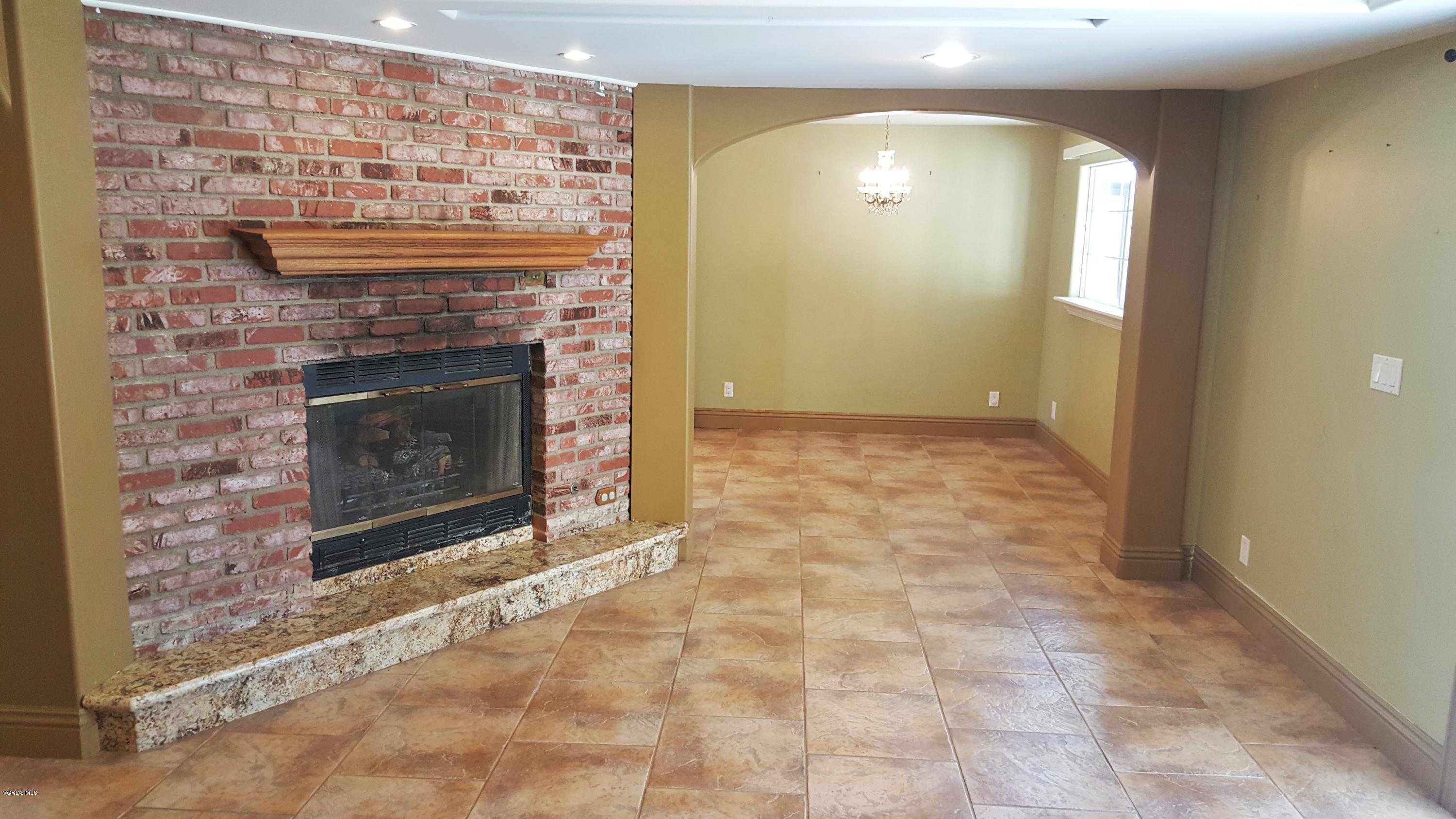 699 Appleton Road Simi Valley, CA 93065 - Photo 16 of 44 20190726_095025 (2)