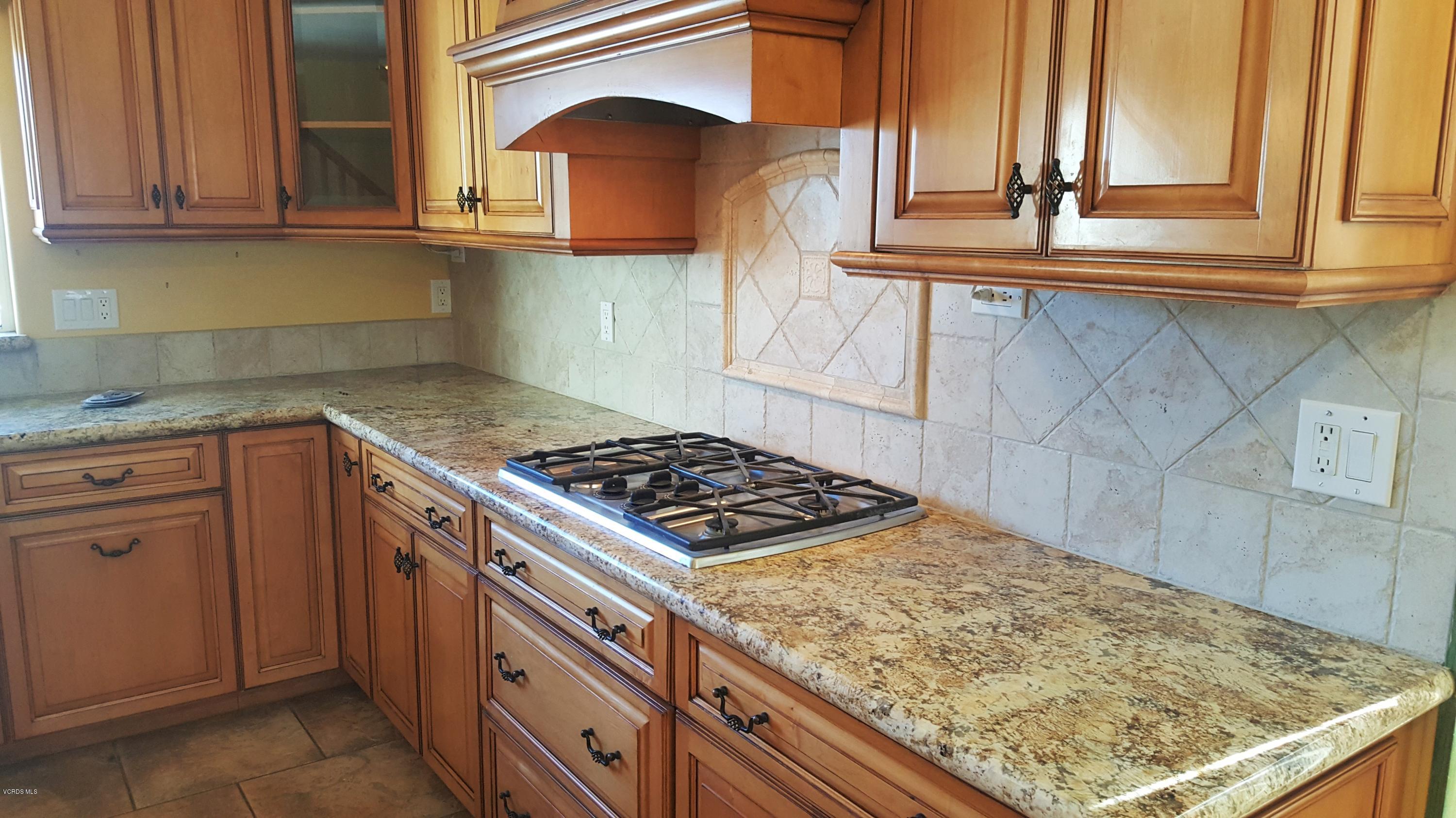 699 Appleton Road Simi Valley, CA 93065 - Photo 5 of 44 20190726_101304 (2)