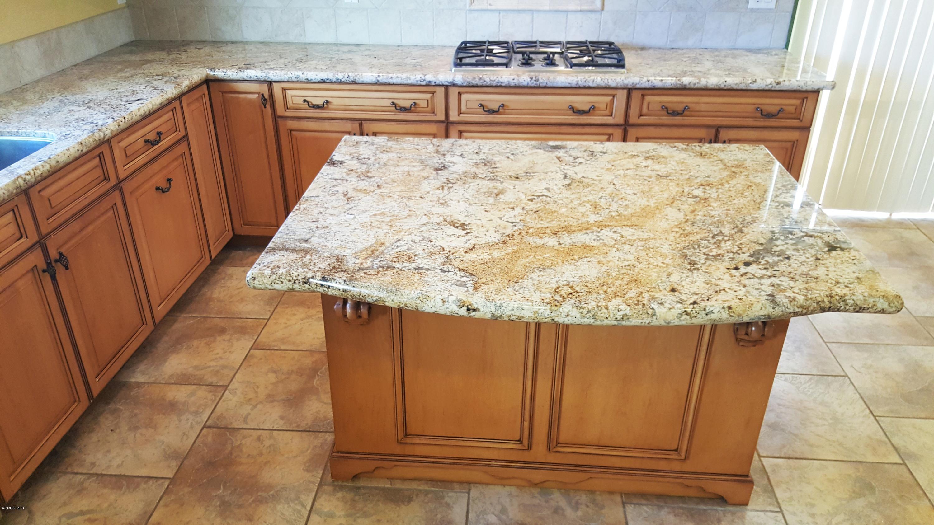 699 Appleton Road Simi Valley, CA 93065 - Photo 6 of 44 20190726_112029 (2)