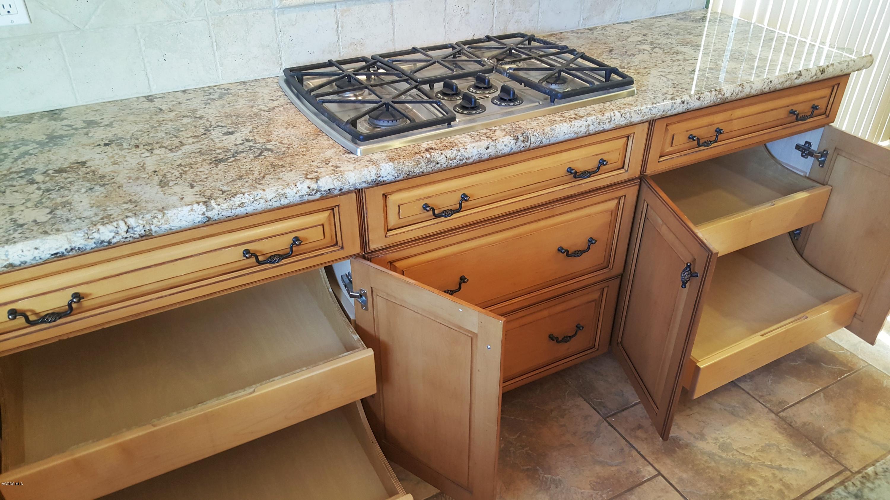 699 Appleton Road Simi Valley, CA 93065 - Photo 10 of 44 20190726_102318 (2)