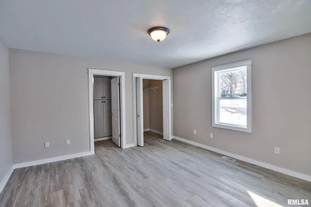 $169,900 | 1122 Springfield Street, Kincaid, IL 62540