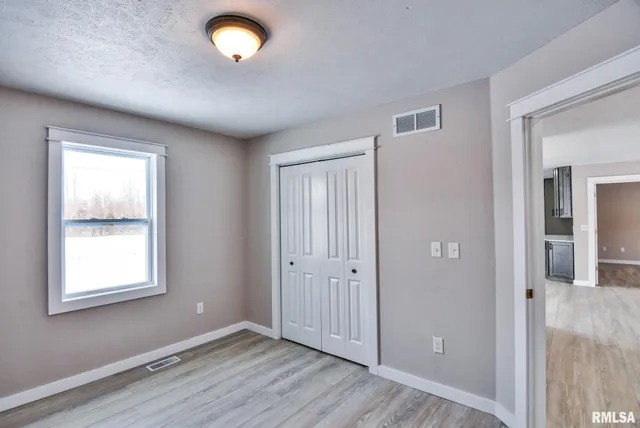 $169,900 | 1122 Springfield Street, Kincaid, IL 62540