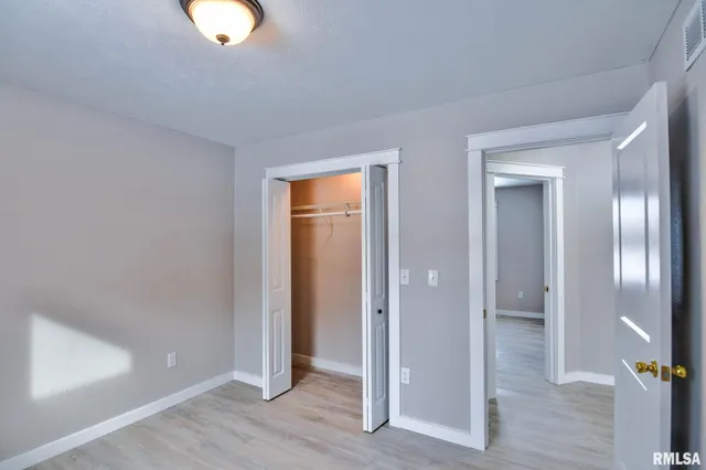 $169,900 | 1122 Springfield Street, Kincaid, IL 62540