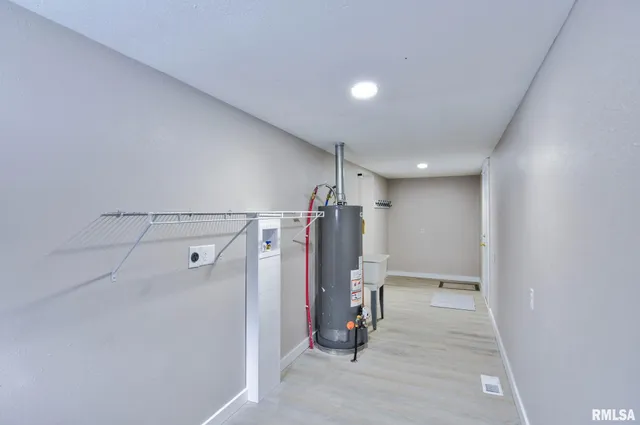 $169,900 | 1122 Springfield Street, Kincaid, IL 62540