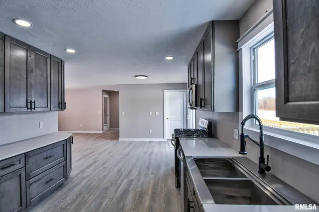 $169,900 | 1122 Springfield Street, Kincaid, IL 62540