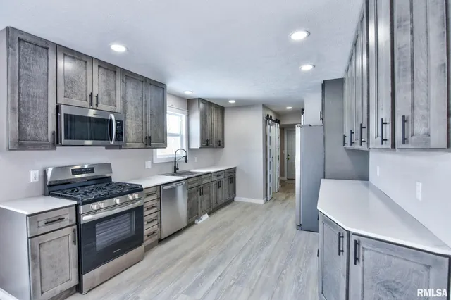 $169,900 | 1122 Springfield Street, Kincaid, IL 62540