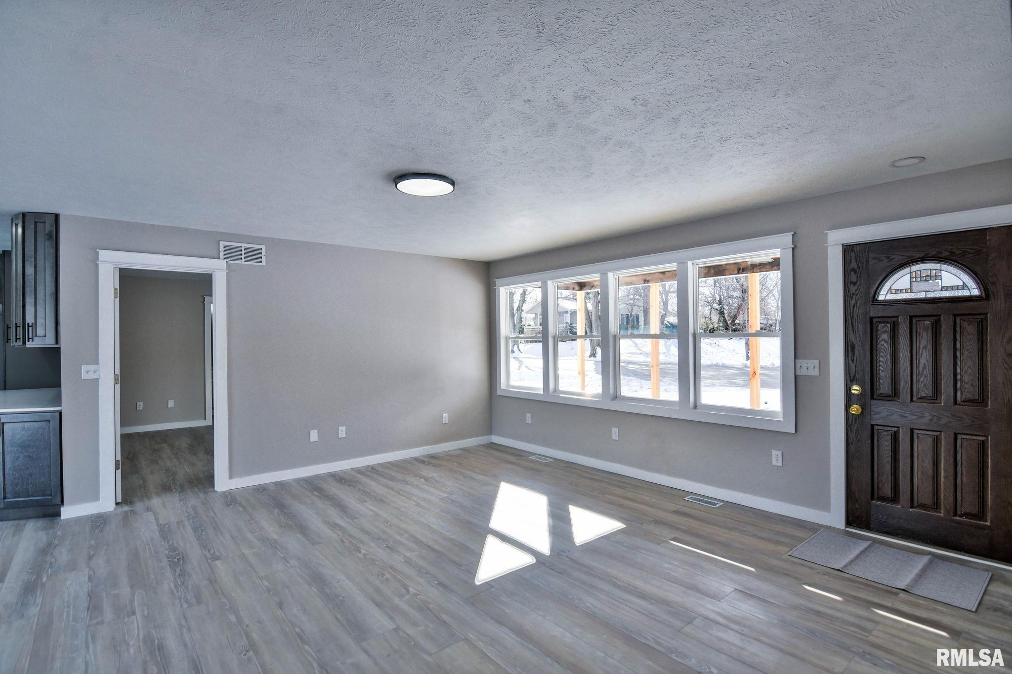 1122 Springfield Street Kincaid, IL 62540 - Photo 9 of 46 Gallery Image 9