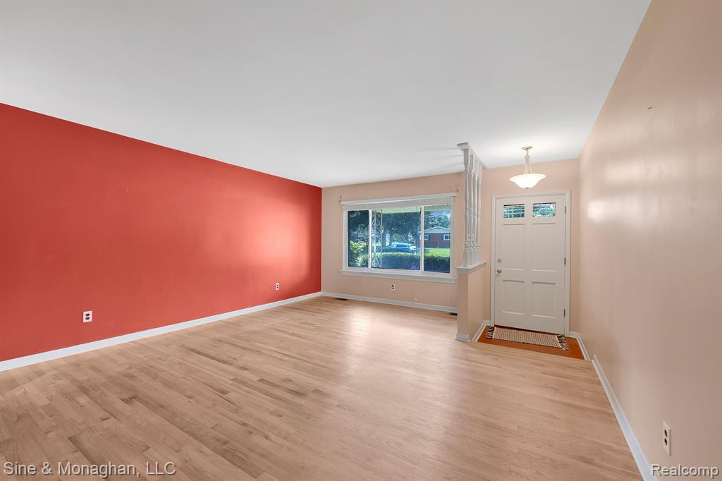1901 Kemp Road Bloomfield Hills, MI 48302 - Photo 7 of 35