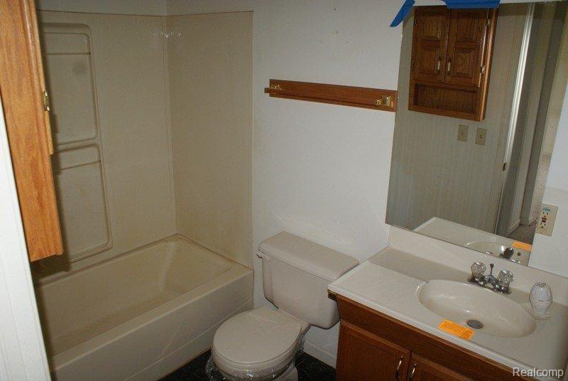 5840 5 Lakes Road North Branch, MI 48461 - Photo 12 of 19 DSC00596.JPG